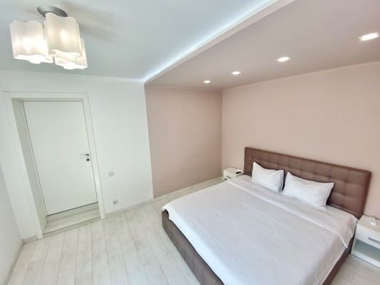 Трехкомнатная SKY HOUSE. Бесключевой доступ. (Район Подолья) 18