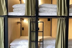 Хостел Trend House Hostel. Место в мужском 18-местном номере  6