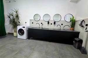 Хостел Trend House Hostel. Место в общем 18-местном номере  25