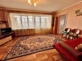 Квартира Трикімнатні апартаменти в самому центрі!