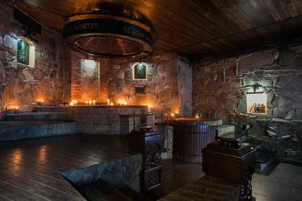 UNGVARSKIY Thermal Hotel 1