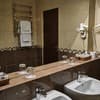 Отель Ужгород. Люкс двухместный с балконом 7