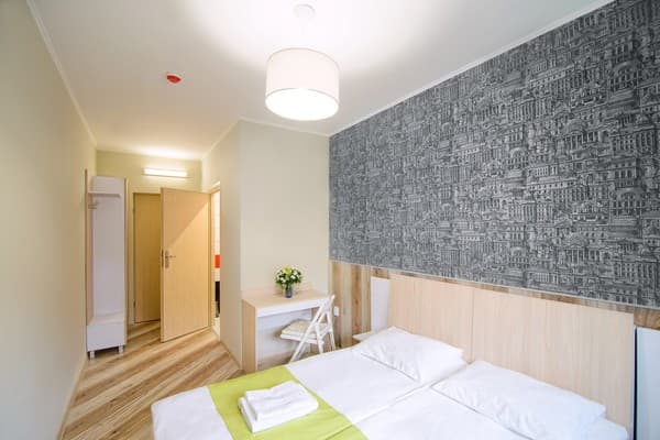 Urban Hotel 2