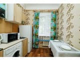 В центре возле Каштановой Аллеи ул. Соборности 46-А. Alex Apartments 5