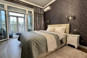 Квартира VIP просп.Соборный 216 (возле McDonald's)