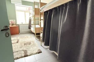 Хостел Vibe Place. Место в общем 4-местном номере  4