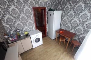 Возле парка Александрия ул. В. Стуса, 10 1