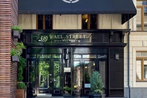 Готель Wall Street - Maestro