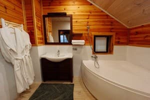 Гостинично-ресторанный комплекс Waterloo Village. Коттедж 10-местный VIP COTTAGE 6