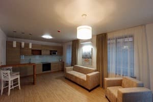 Гостинично-ресторанный комплекс Waterloo Village. Коттедж 4-местный FAMILY COTTAGE PLUS 2