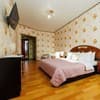 Квартира Яскраві квіти. Alex Apartments. Безконтактне заселення 24/7-1/28