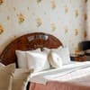 Яскраві квіти. Alex Apartments. Безконтактне заселення 24/7 6-7/28