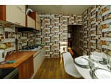 Яскраві квіти. Alex Apartments. Безконтактне заселення 24/7 16