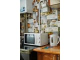 Яскраві квіти. Alex Apartments. Безконтактне заселення 24/7 18
