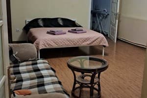Квартира часть дома на Щербанюка 59. Апартаменты 4-местный второй этаж 5