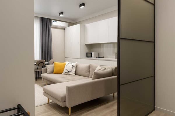 двухэтажная в отдельно стоящем доме, на ул. Первая Литейная 37 9