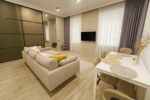 Квартира двухэтажная в отдельно стоящем доме, на ул. Первая Литейная 37. Апартаменты трехместный VIP на Первая Литейная 37 3