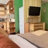Квартира на ул. Независимой Украины 65б. Полулюкс двухместный на ул. Независимой Украины 65-Б 1