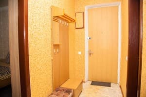 на вул. Незалежної України 82 9