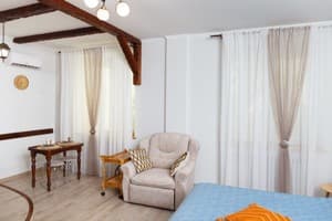 на ул. Соборная 1 3