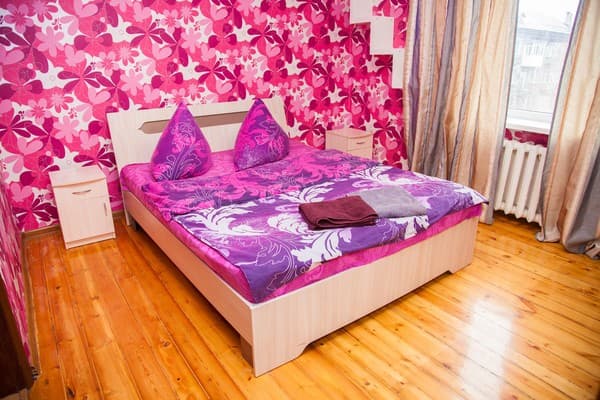 на ул.Сталеваров, 7 1