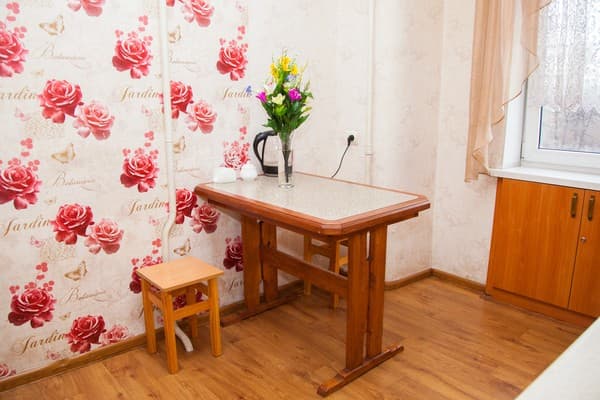 на ул.Сталеваров, 7 8