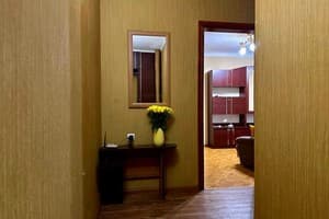 на ул. Яценко 12