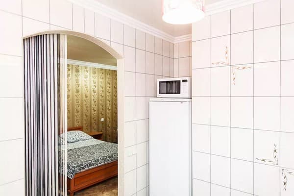 по ул. Независимой Украины 63/43 10