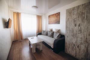 по ул. Торговица 4 6