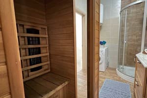 Квартира с сауной на Волгоградской 26а. Апартаменты трехместный  13