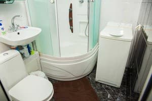 Квартира ул. Независимой Украины 63/13. Полулюкс трехместный  9