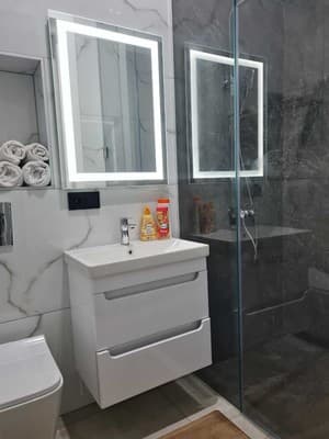 в центре, ул. Л. Украинской, 46 10
