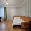 возле Березового сквера (обл. больница и госпиталь). Alex Apartments 11-12/21