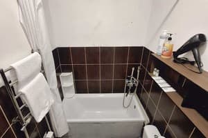 Квартира возле Березового сквера (обл. больница и госпиталь). Alex Apartments. Апартаменты двухместный  21