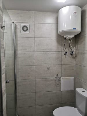 возле театра, ул. Почтовая 55 8
